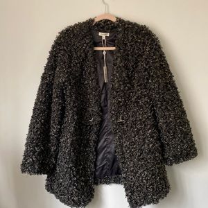 Max studio size small black white fake fur jacket